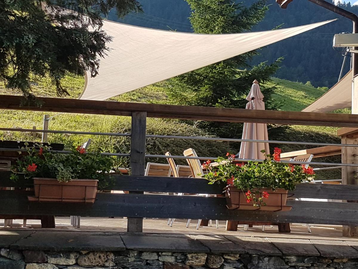Готель Chalet La Source Saint-Nicolas-la-Chapelle  Екстер'єр фото