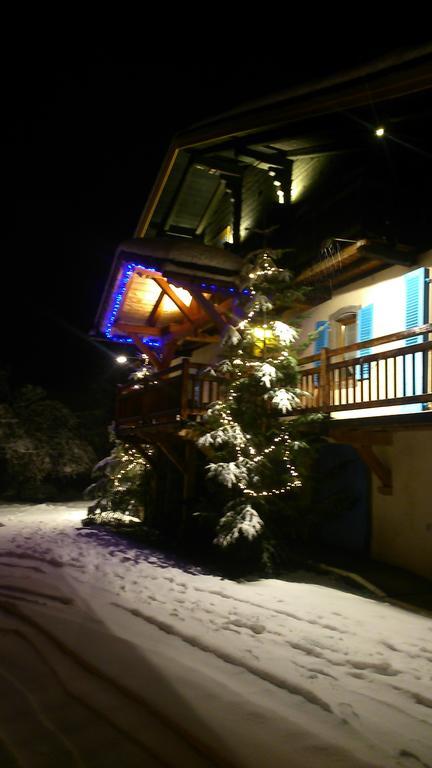 Готель Chalet La Source Saint-Nicolas-la-Chapelle  Екстер'єр фото